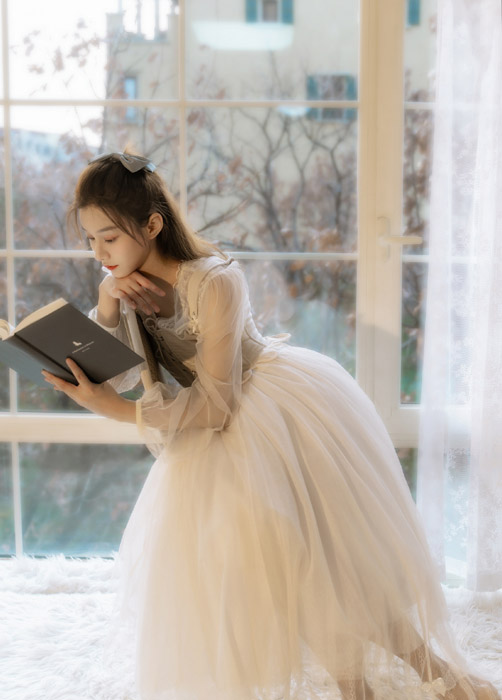陆妍淇纯白轻纱裙灵动唯美写真照