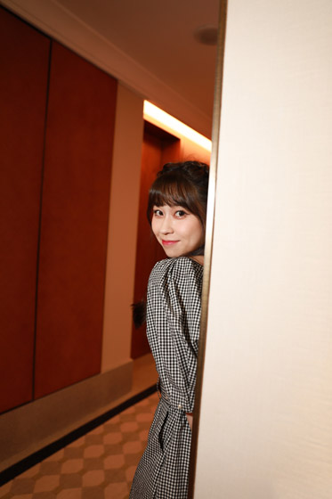 高秋梓甜美温柔写真照片